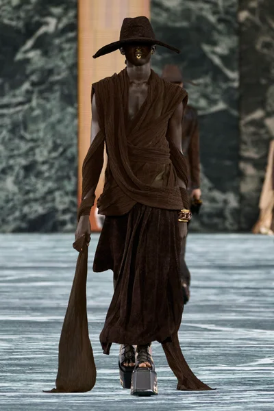 Look 82